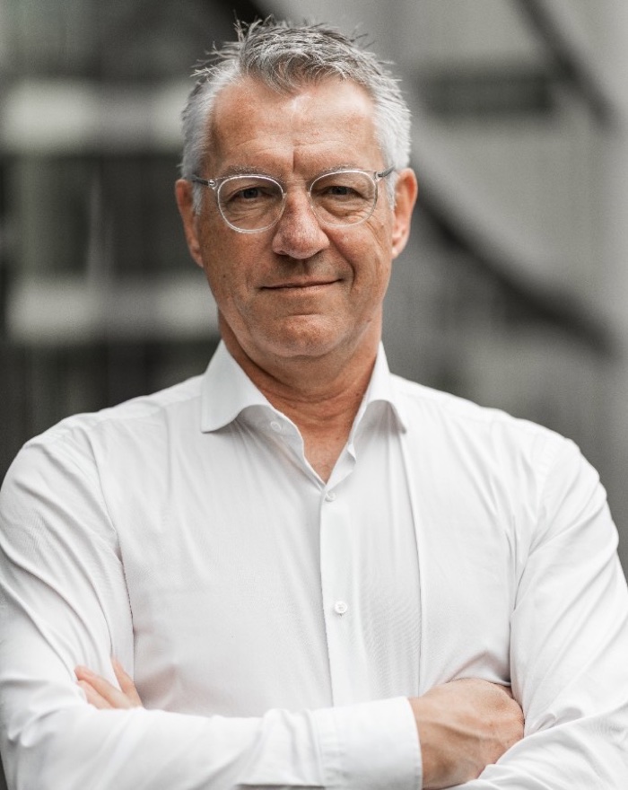 Rolf W. Guenter